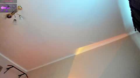 Snapshot of jennies_body chatting on February 6, 2026, 1:14 pm jennies_body online show from February 6, 2026, 1:14 pm