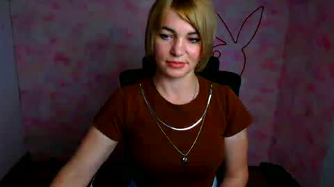 Snapshot of jennifer_cuttie chatting on July 2, 2026, 6:52 am Jennifer online show from July 2, 2026, 6:52 am