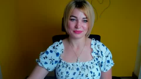 Snapshot of jennifer_cuttie chatting on August 3, 2026, 11:37 am Jennifer online show from August 3, 2026, 11:37 am