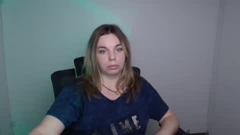 Snapshot of jennifer_moree chatting on September 9, 2025, 11:43 am Jennifer online show from September 9, 2025, 11:43 am