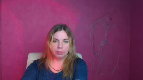 Snapshot of jennifer_moree chatting on September 25, 2025, 6:28 am Jennifer online show from September 25, 2025, 6:28 am