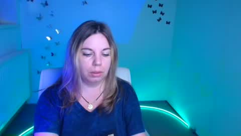 Snapshot of jennifer_moree chatting on September 27, 2025, 5:45 am Jennifer online show from September 27, 2025, 5:45 am