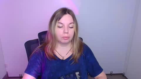 Snapshot of jennifer_moree chatting on October 6, 2025, 5:38 am Jennifer online show from October 6, 2025, 5:38 am