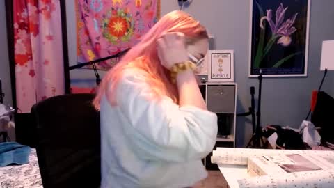 Jennifer Gwen online show from February 27, 2025, 7:47 pm