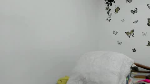 jenniferloveyou online show from April 28, 2026, 5:07 pm