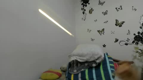 jenniferloveyou online show from May 9, 2026, 11:37 am
