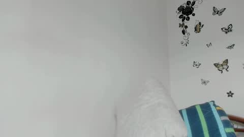 jenniferloveyou online show from May 10, 2026, 12:32 pm