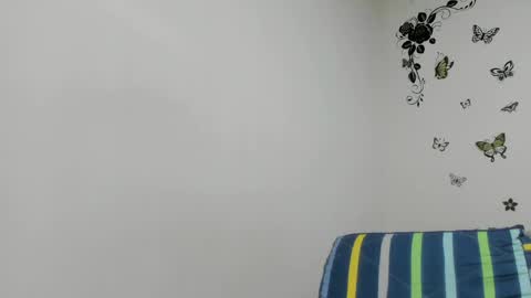 jenniferloveyou online show from June 3, 2026, 11:35 am