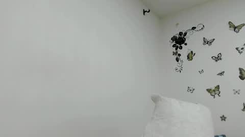jenniferloveyou online show from June 7, 2026, 9:07 pm