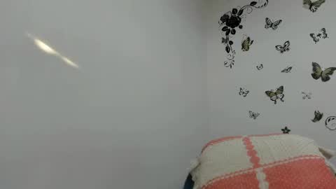 jenniferloveyou online show from June 20, 2026, 11:57 am