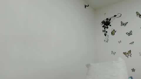 jenniferloveyou online show from July 18, 2026, 12:53 pm