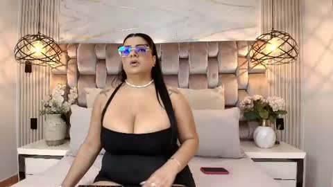 Jennsexy  online show from July 25, 2026, 7:33 pm
