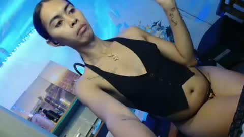 PRETTY JENNY online show from March 20, 2026, 9:52 pm