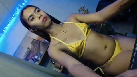 PRETTY JENNY online show from May 19, 2026, 10:38 pm