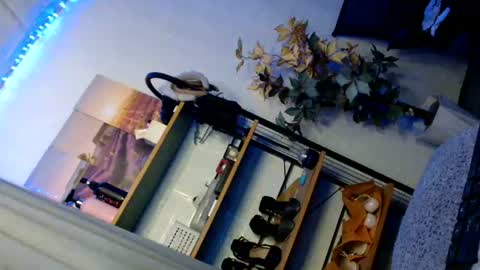 PRETTY JENNY online show from July 9, 2026, 9:41 pm