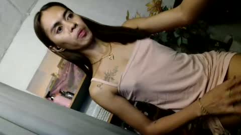 PRETTY JENNY online show from July 17, 2026, 8:21 am