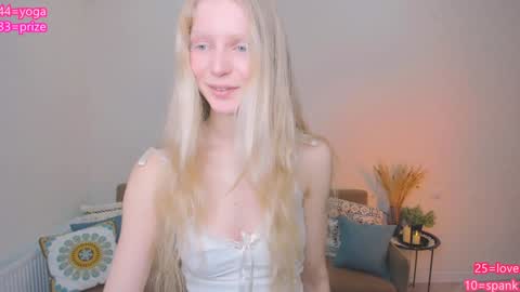 Snapshot of jenny_ames chatting on February 8, 2025, 4:04 pm Jenny online show from February 8, 2025, 4:04 pm