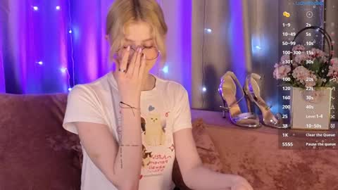 jenny_bunny_ online show from January 10, 2025, 7:25 am