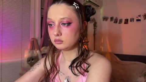 Jennifer Jenny Darling   online show from July 2, 2026, 7:09 pm