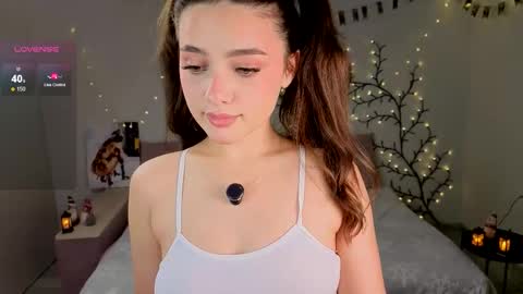 Snapshot of jenny_dellrose chatting on December 17, 2025, 8:48 pm jenny_dellrose online show from December 17, 2025, 8:48 pm