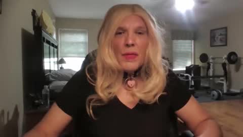 jenny gurl online show from April 24, 2026, 11:18 pm