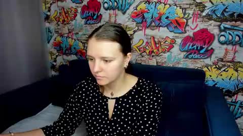Jenny online show from June 15, 2026, 9:22 am