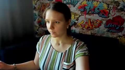 Jenny online show from June 17, 2026, 9:23 am