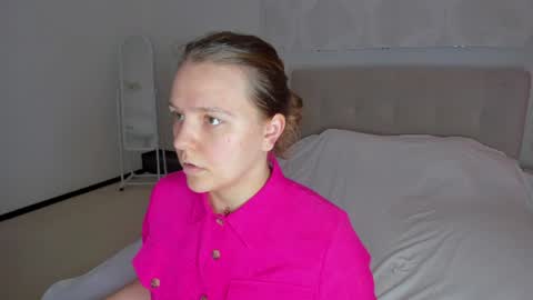 Jenny online show from July 6, 2026, 9:17 am