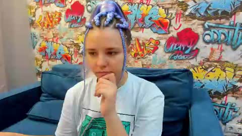 Jenny online show from July 17, 2026, 1:12 am