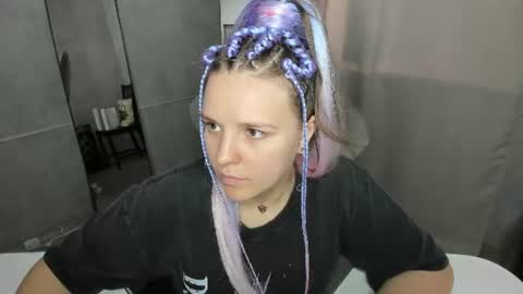 Jenny online show from July 24, 2026, 9:18 am