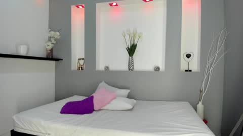 Snapshot of jenny_towers chatting on December 22, 2024, 9:55 am jenny_towers online show from December 22, 2024, 9:55 am