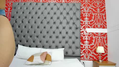 Snapshot of jenny_towers chatting on February 2, 2025, 8:24 am jenny_towers online show from February 2, 2025, 8:24 am