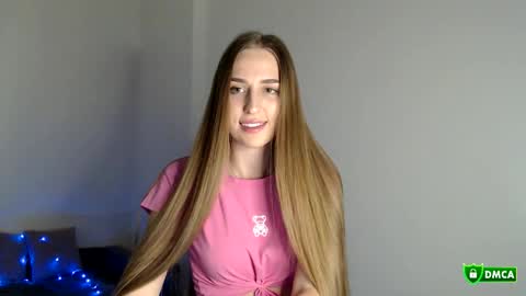 Snapshot of jennyjansen chatting on November 11, 2025, 1:22 pm The Flower Power Models online show from November 11, 2025, 1:22 pm