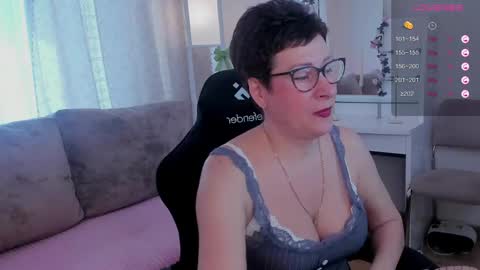 Snapshot of jennymons chatting on May 12, 2026, 8:22 am Jenny online show from May 12, 2026, 8:22 am