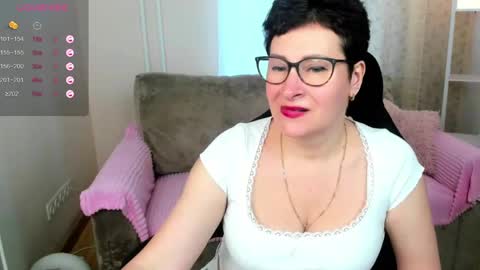 Snapshot of jennymons chatting on May 17, 2026, 8:34 am Jenny online show from May 17, 2026, 8:34 am