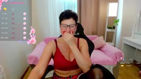 Snapshot of jennymons chatting on June 17, 2026, 8:28 am Jenny online show from June 17, 2026, 8:28 am