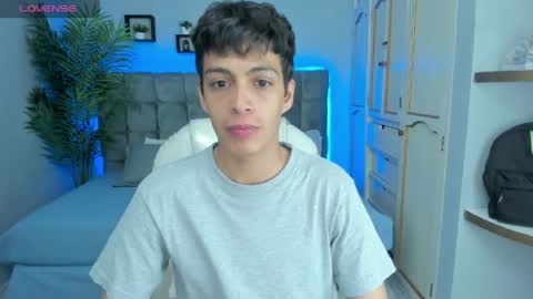  JEREMIAS  online show from April 15, 2026, 2:51 am