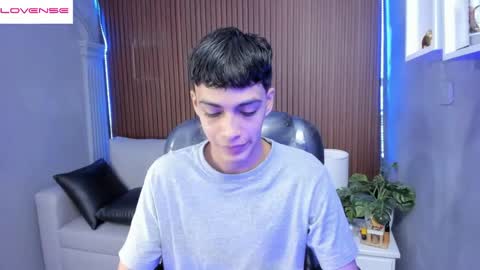  JEREMIAS  online show from April 25, 2026, 1:03 pm