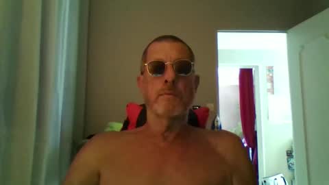 jerflor online show from September 15, 2025, 1:11 pm