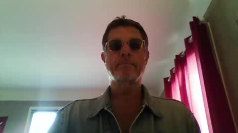 jerflor online show from March 3, 2026, 11:38 am