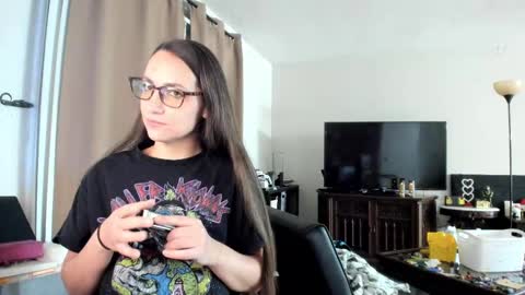 Jeri Lynn online show from October 2, 2025, 11:06 am