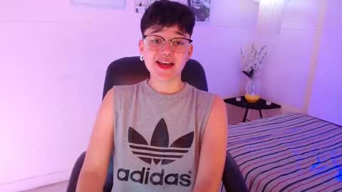 Snapshot of jero_harper1 chatting on September 25, 2025, 2:43 pm jero harper1 online show from September 25, 2025, 2:43 pm