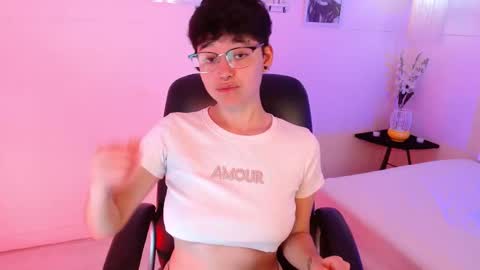 Snapshot of jero_harper1 chatting on October 25, 2025, 2:13 pm jero harper1 online show from October 25, 2025, 2:13 pm