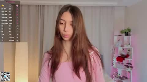 Keira online show from October 20, 2025, 4:13 am