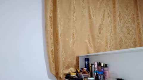 Snapshot of jerricavalladores chatting on February 25, 2026, 10:08 pm Bella online show from February 25, 2026, 10:08 pm