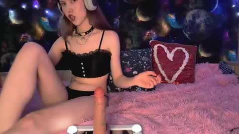 jerrienyhan online show from November 8, 2025, 1:33 pm