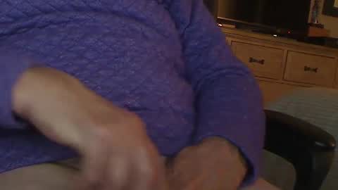 Snapshot of jerryb19027 chatting on January 15, 2025, 9:41 pm jerryb19027 online show from January 15, 2025, 9:41 pm