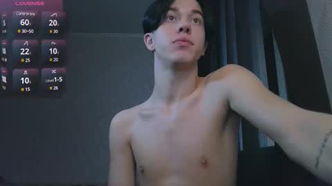 Snapshot of jerrybomb_ chatting on January 26, 2025, 10:55 am Jerrybomb online show from January 26, 2025, 10:55 am