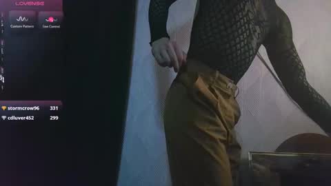 Snapshot of jerrybomb_ chatting on January 29, 2025, 12:43 am Jerrybomb online show from January 29, 2025, 12:43 am