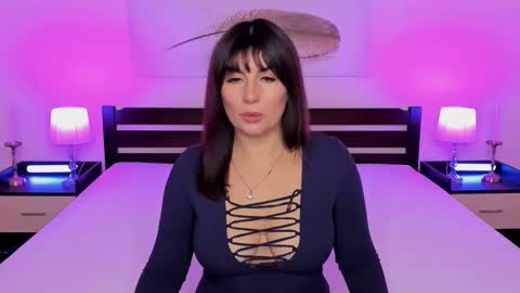 Snapshot of jes_leone chatting on October 19, 2025, 7:14 pm JESS online show from October 19, 2025, 7:14 pm